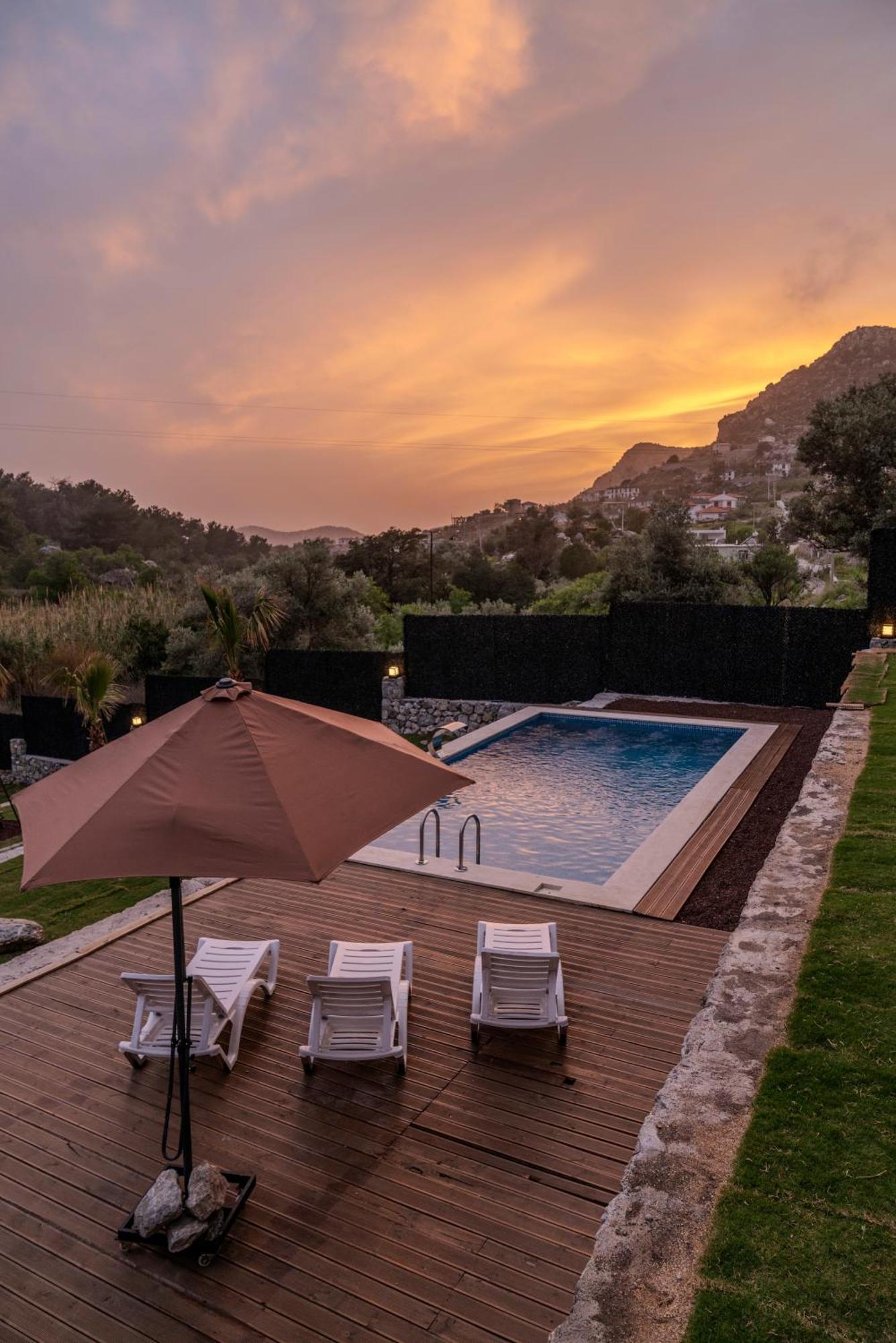 Villa Sakura Sogut  Екстериор снимка